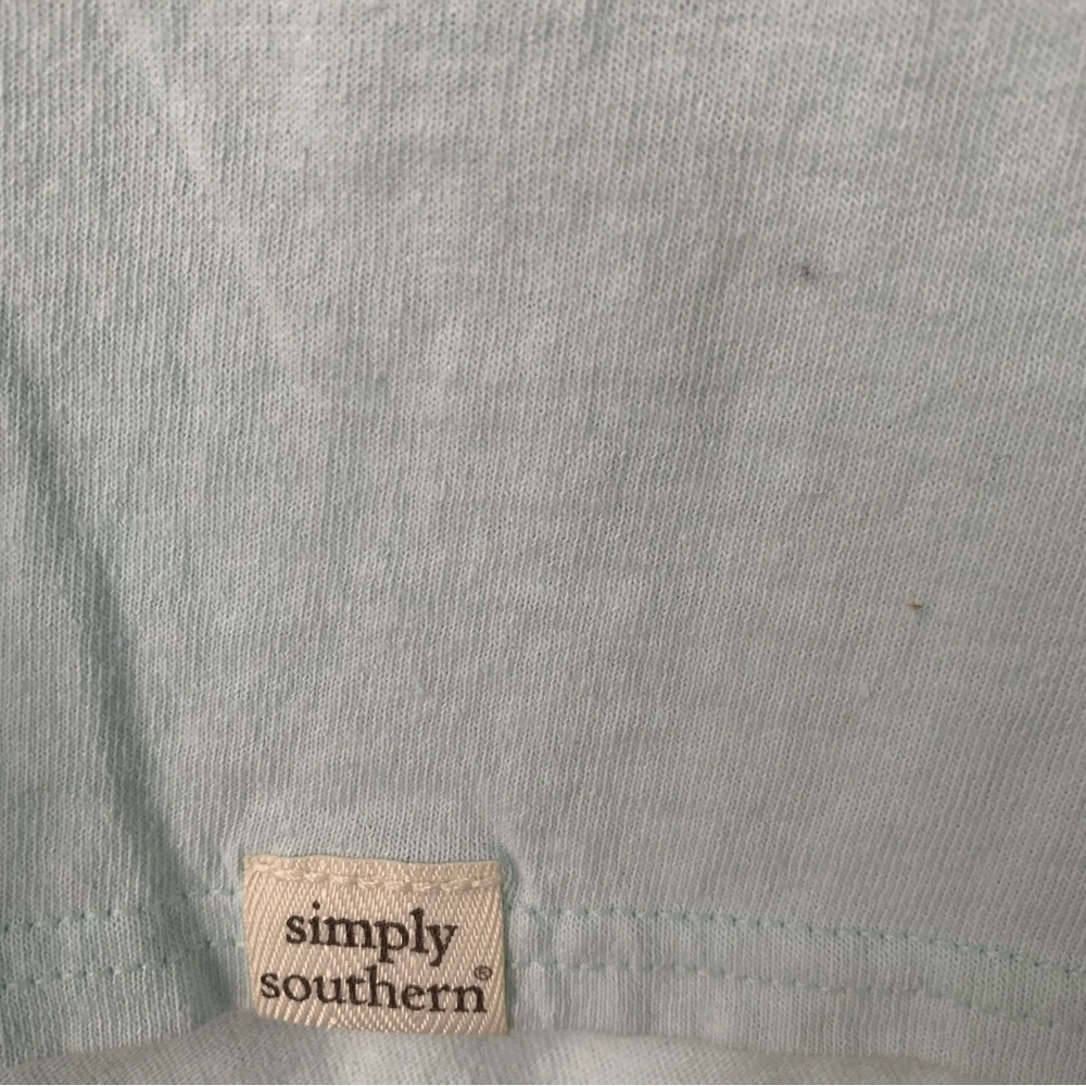 Simply Southern Light Gray Tee M)with Pink Logo - Picture 6 of 7